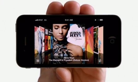 [i-노트] 최신 아이폰4 광고–키워드는 “Longer”