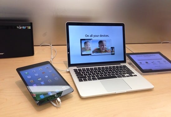 2013년 맥북에어 구경하러 애플 스토어에… / 알라모아나 쇼핑센터